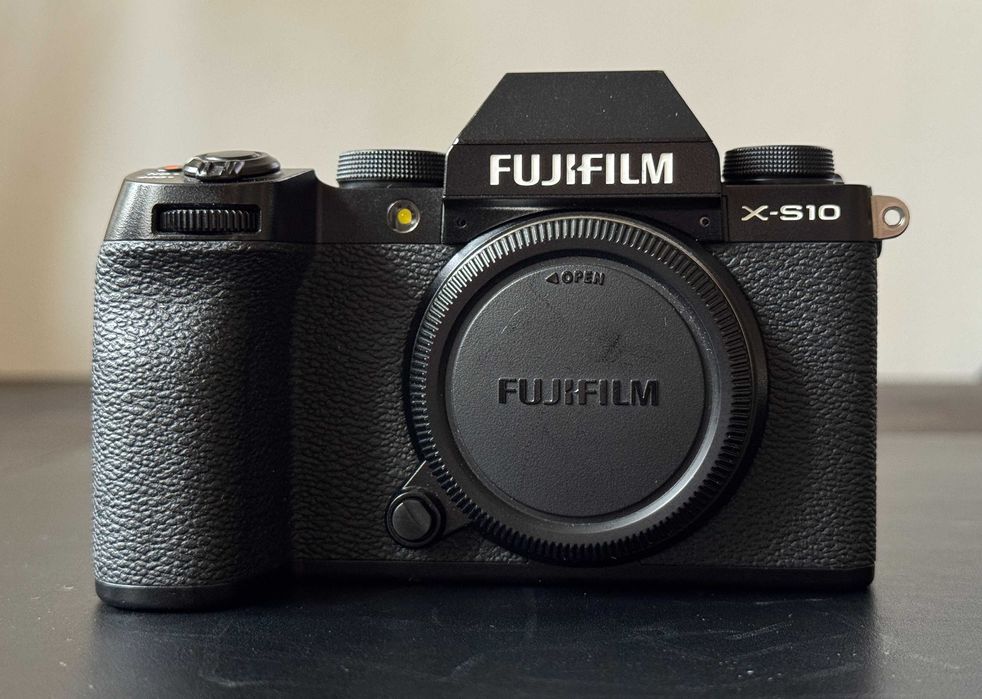 Aparat Fujifilm X-S10 Czarny