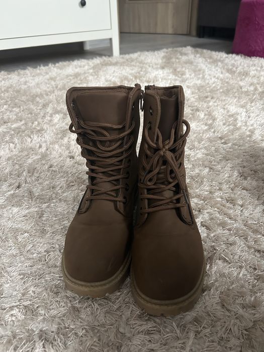 Botki traperki śniegowce brązowe czekoladowe wiązane