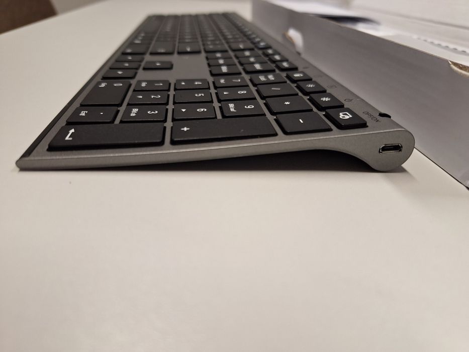 Klawiatura bezprzewodowa qwertz + mysz
