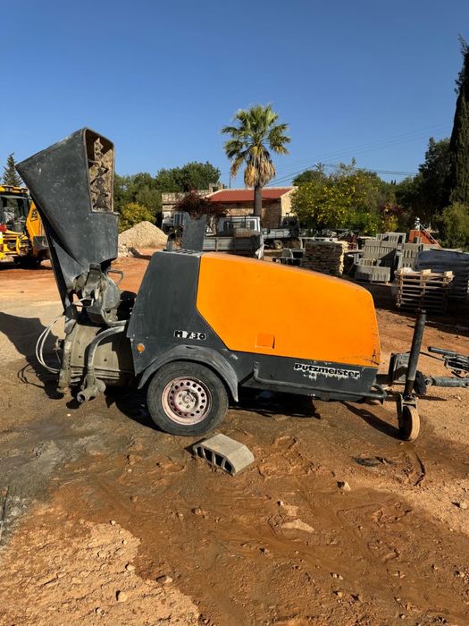 Vendo maquina de betonilha em bom estado