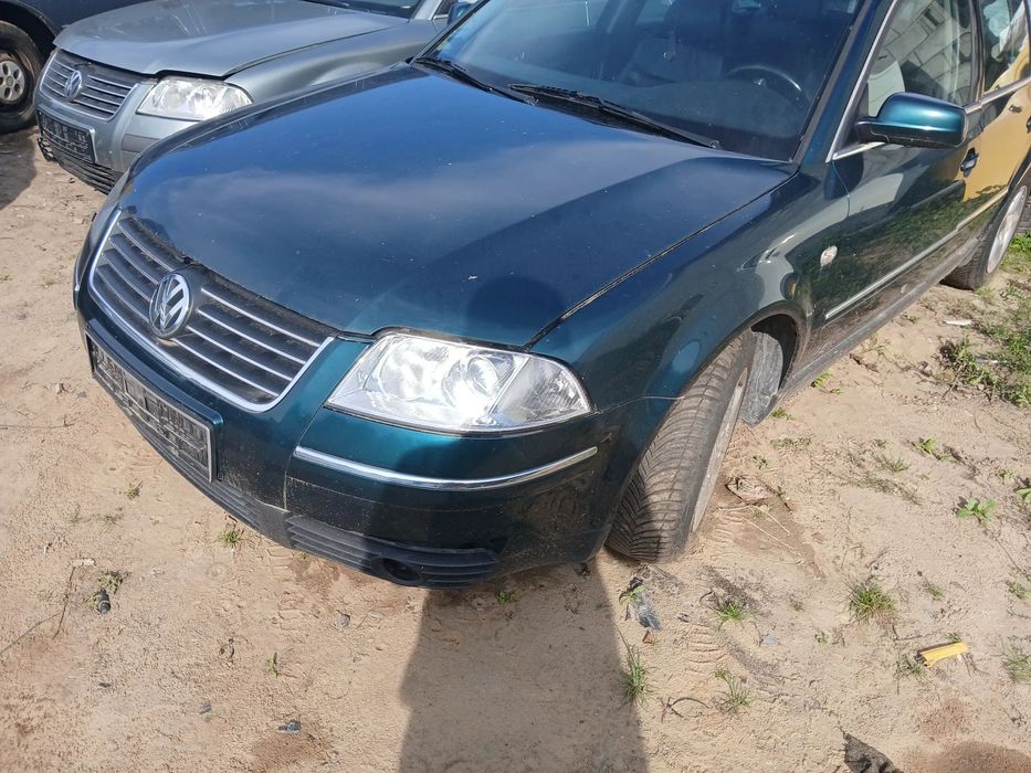 PASSAT B5 LIFT VARIANT LB6W fotel fotele kanapa deska kokpit podsufitka boczek boczki klamka