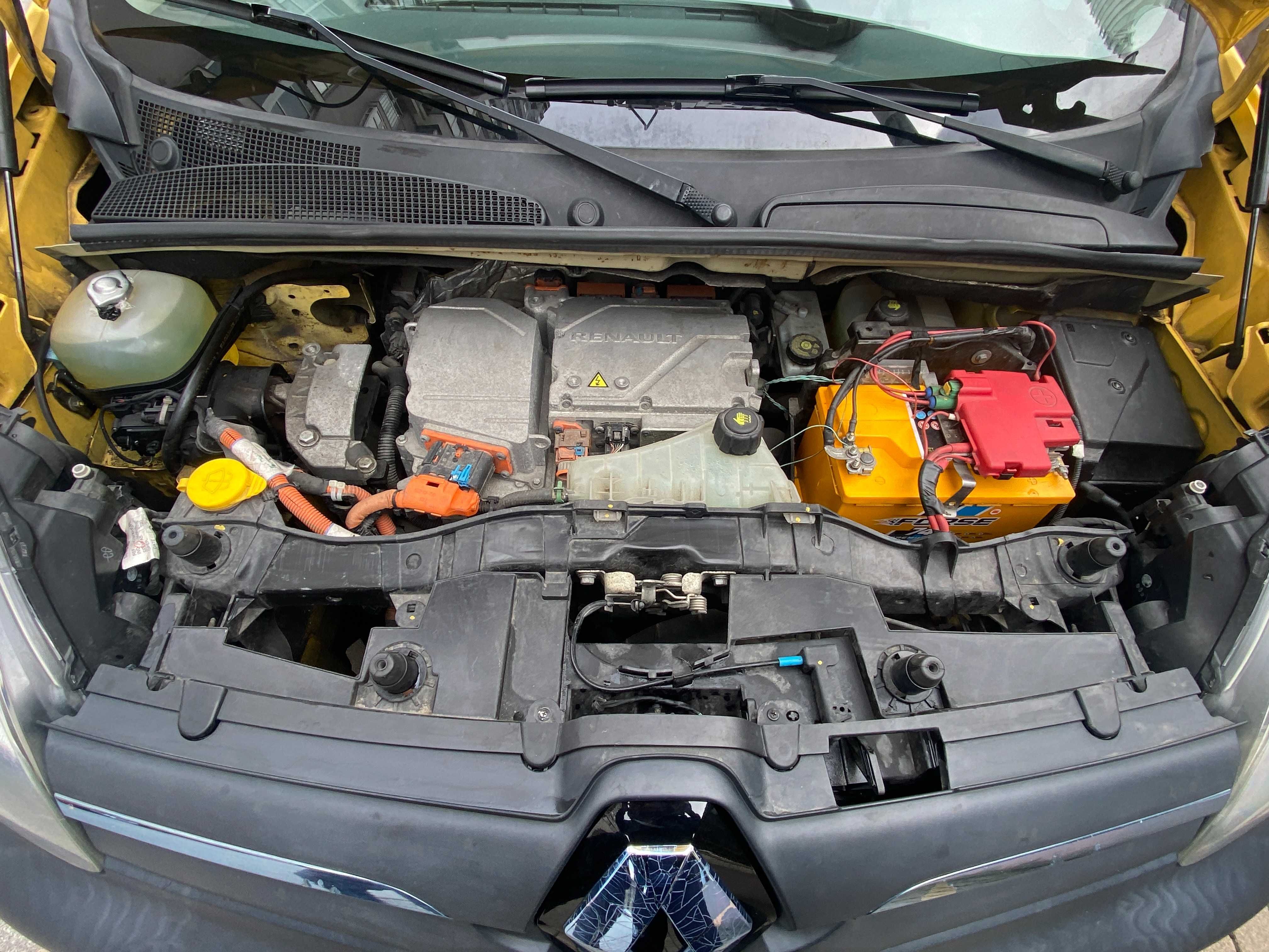 Renault Kangoo Z.E. електромобіль, запас ходу 100-120 км