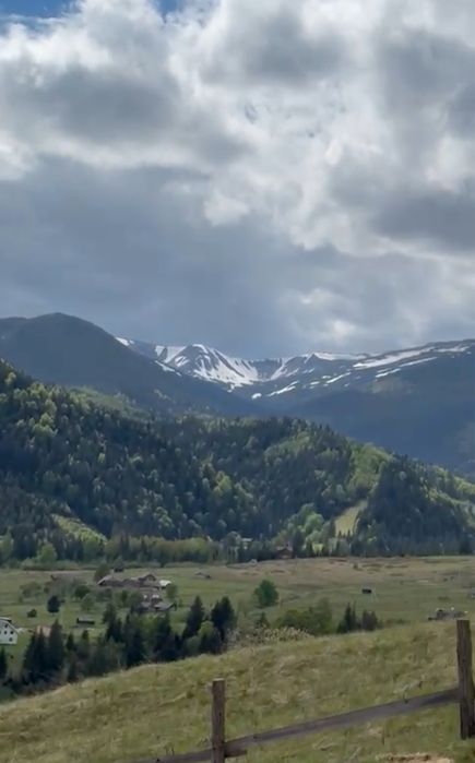 Підїздна  діоянка в Дземброні .