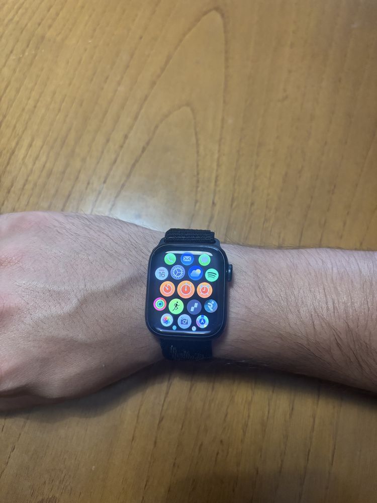 Apple Watch S9 41mm (ainda com 2 anos de garantia)