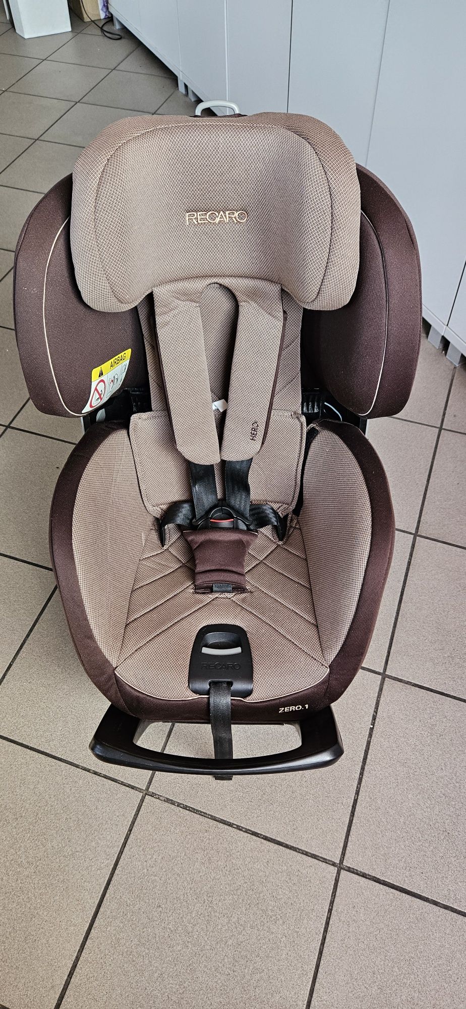 Obrotowy fotelik Recaro Zero 1 Isofix  0-18kg  Bezwypadkowy