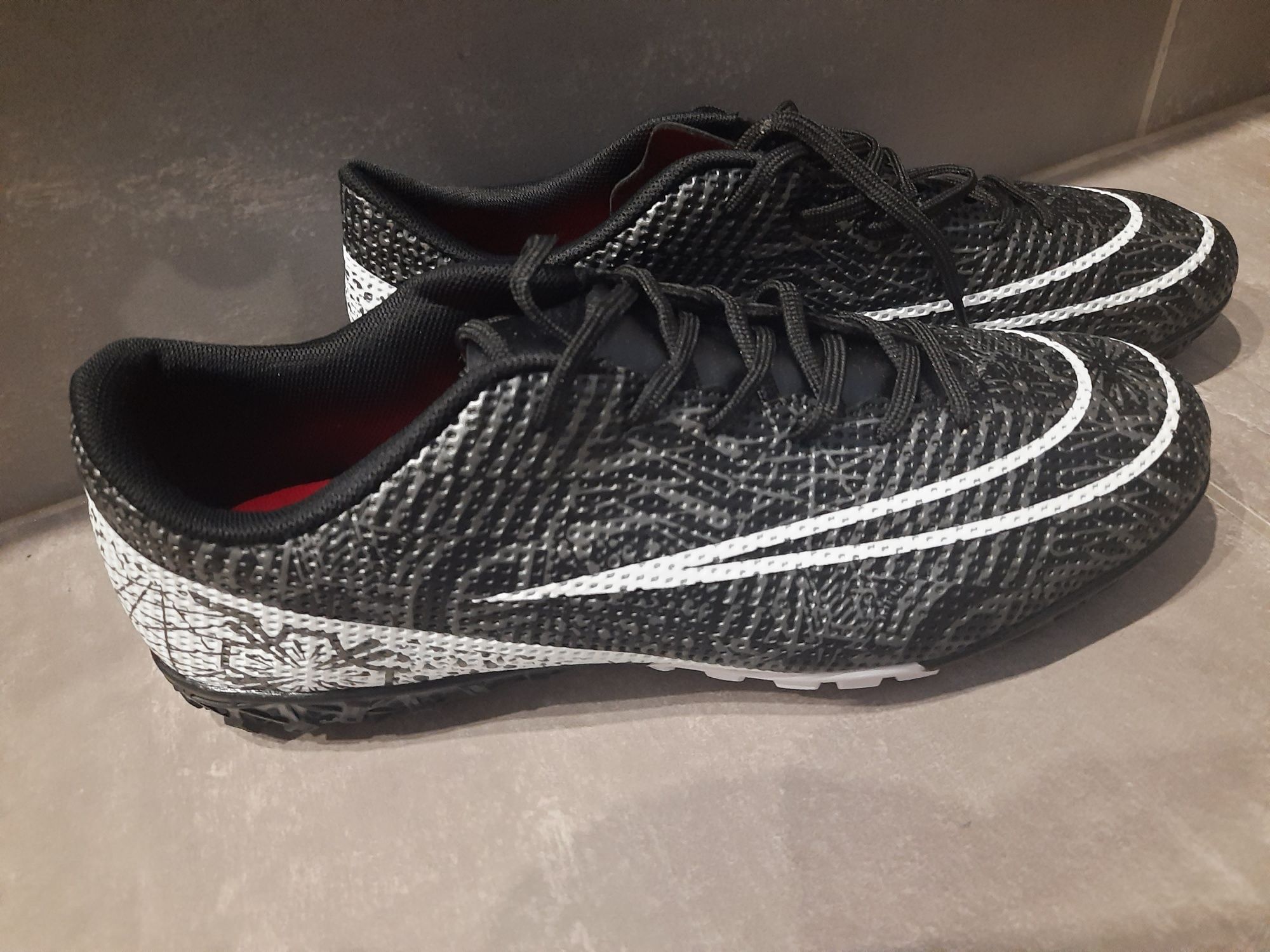 Buty 43  Turfy   *NOWE *