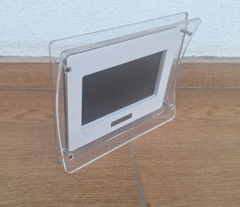 Elektroniczna ramka do zdjęć biała