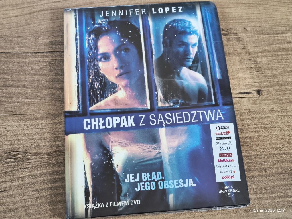 Chłopak z sąsiedztwa - film DVD z książką, Jennifer Lopez. Nowy/folia.