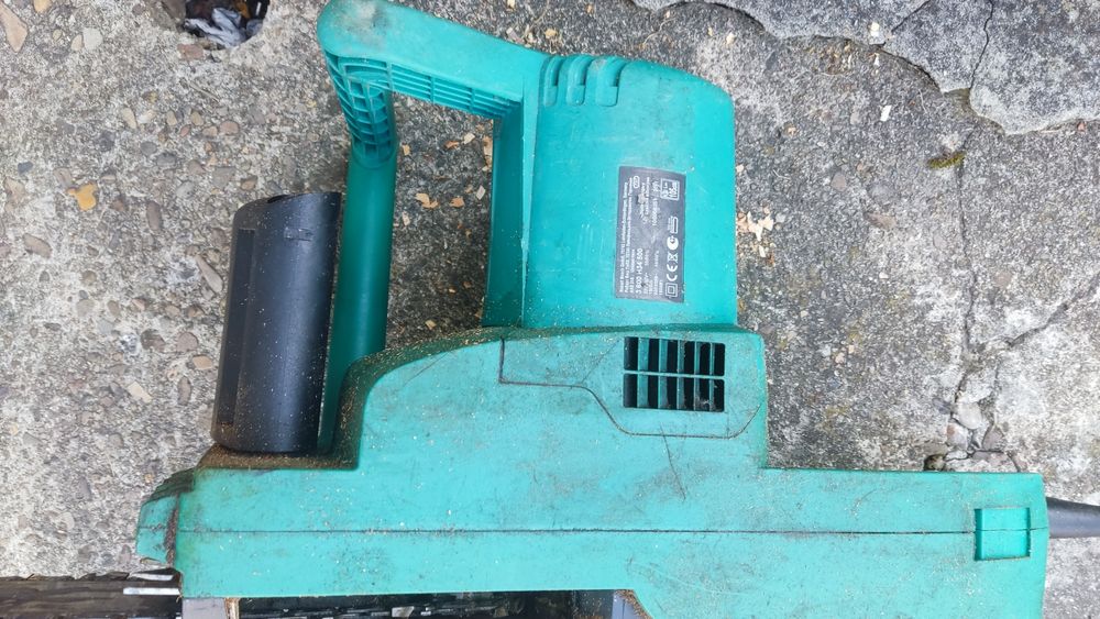 Електрична ланцюгова пилка Bosch AKE 35S