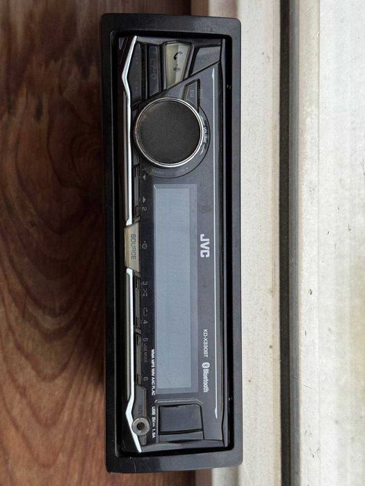 Автомагнитола JVC KD-X330BT