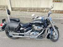 Suzuki Intruder 800