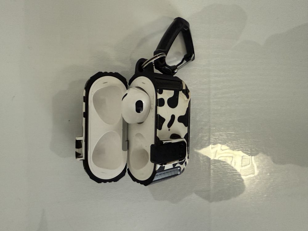 Оригінальний навушник правий Airpods 3 з MagSafe Charging Case (MME73)
