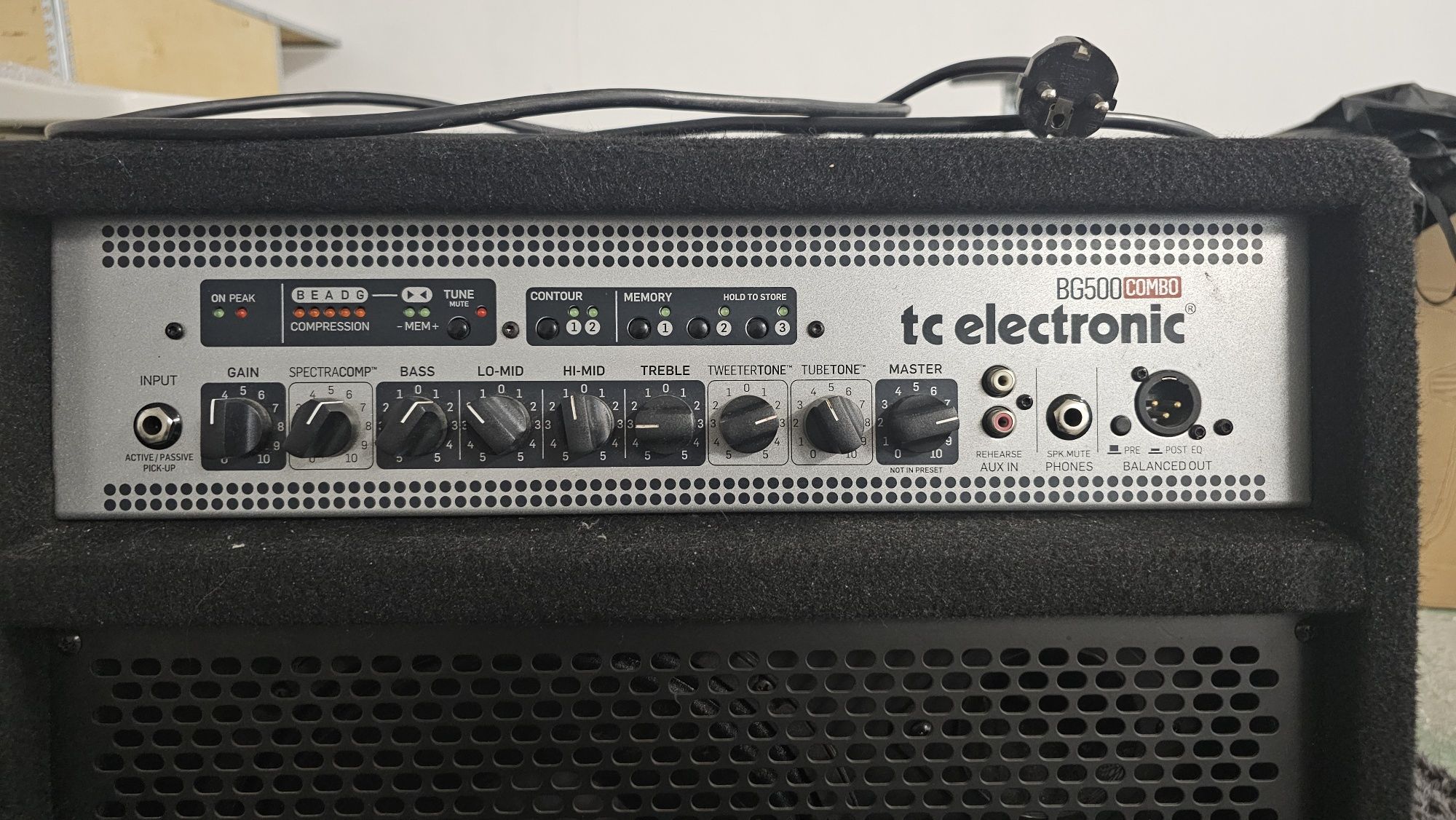 Combo basowe TC ELECTRONIC BG500 2x10 500W