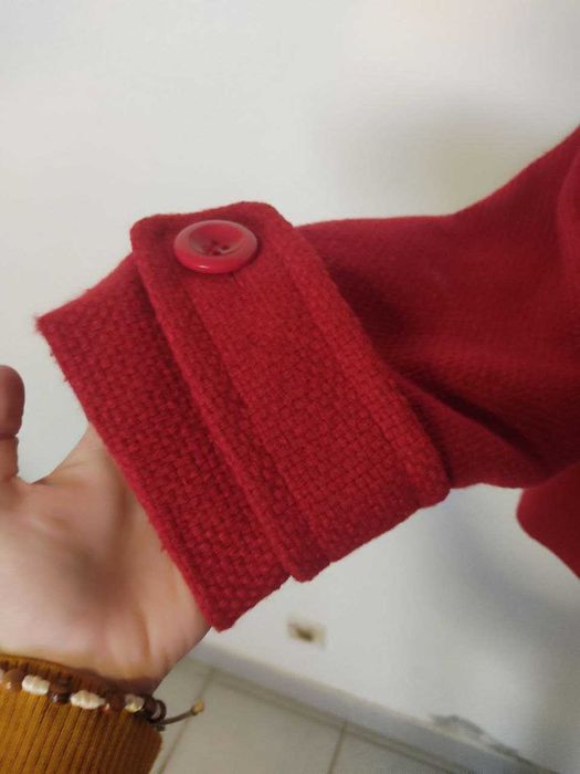 Sobretudo curto vermelho