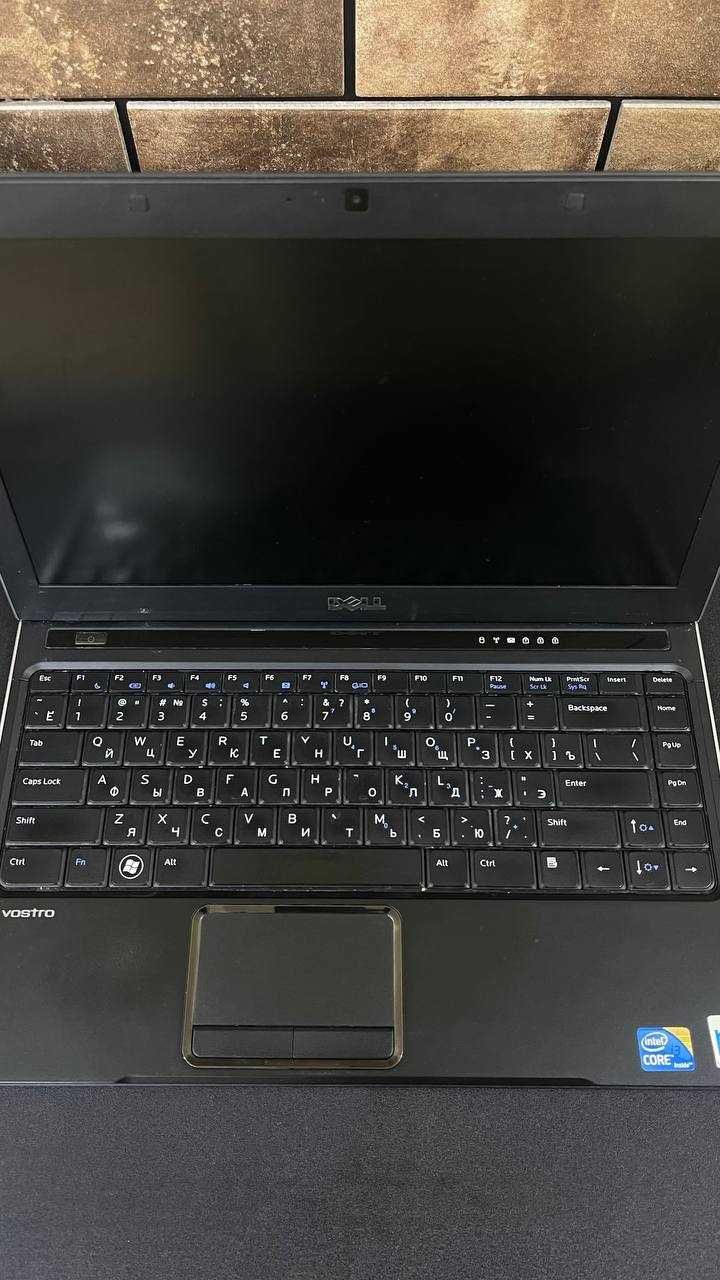 Ноутбук задля несклалдних задач Dell Vostro V130