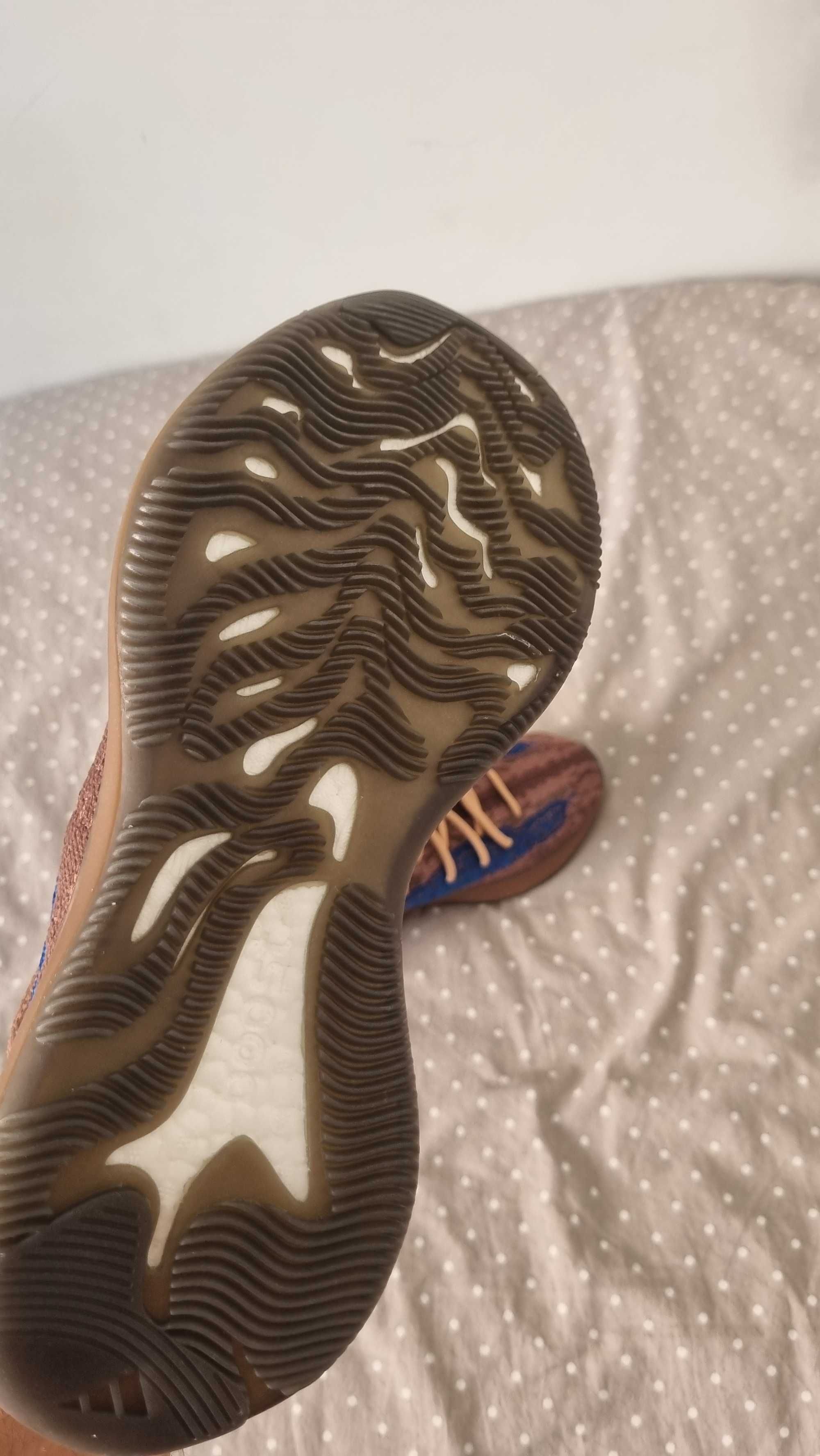 Sapatilha Adidas Yeezy Boost 380 Azure