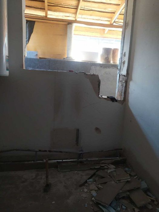 Демонтаж стен, стяжки, плитки. Резка бетона. Вывоз строймусора.