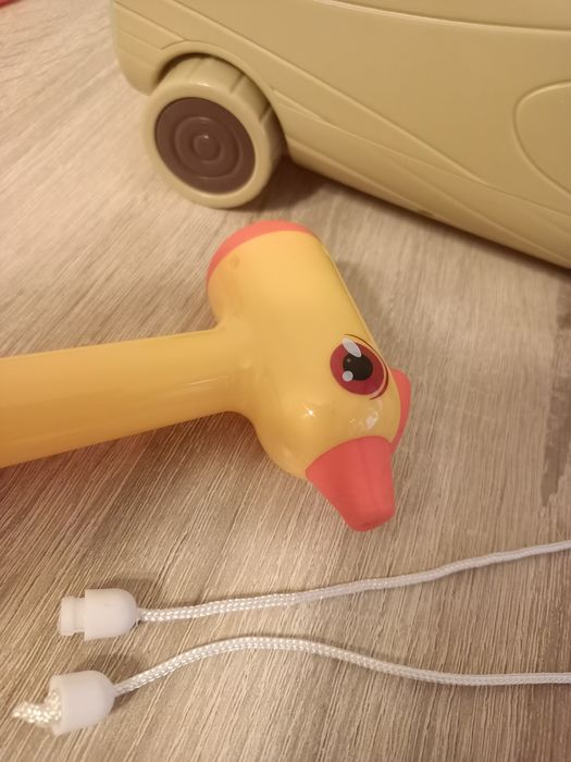 Gra magnetyczna, zręcznościowa, dzięcioł, wbijaj robaków, karmienie