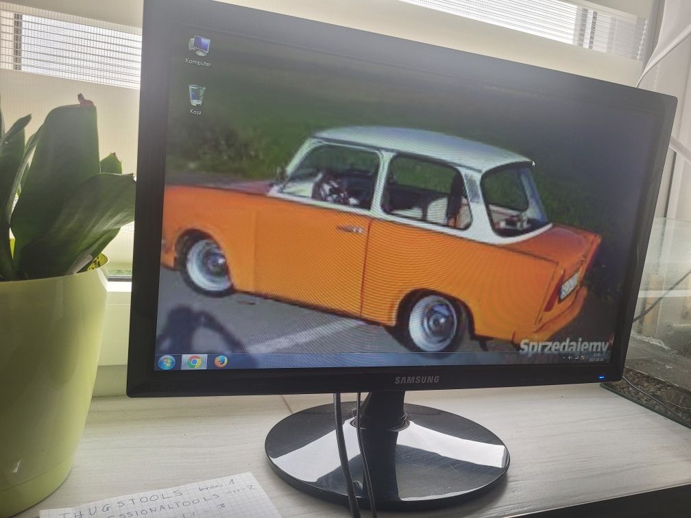 Komputer sprawny z monitorem