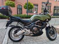 Versys 650 od motocyklisty, kufer, torba na zbiornik, stelaż.