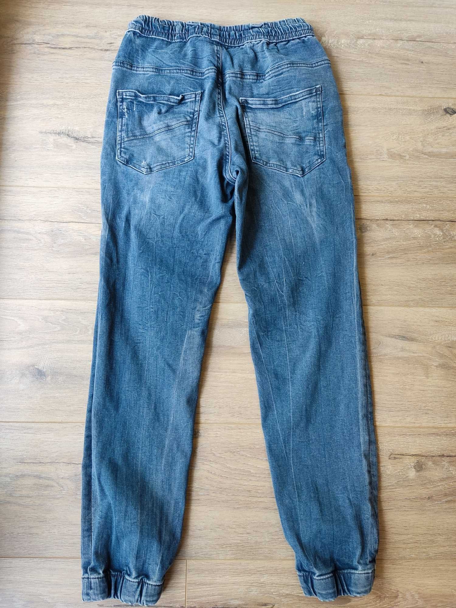 Spodnie jeansy jogger 158