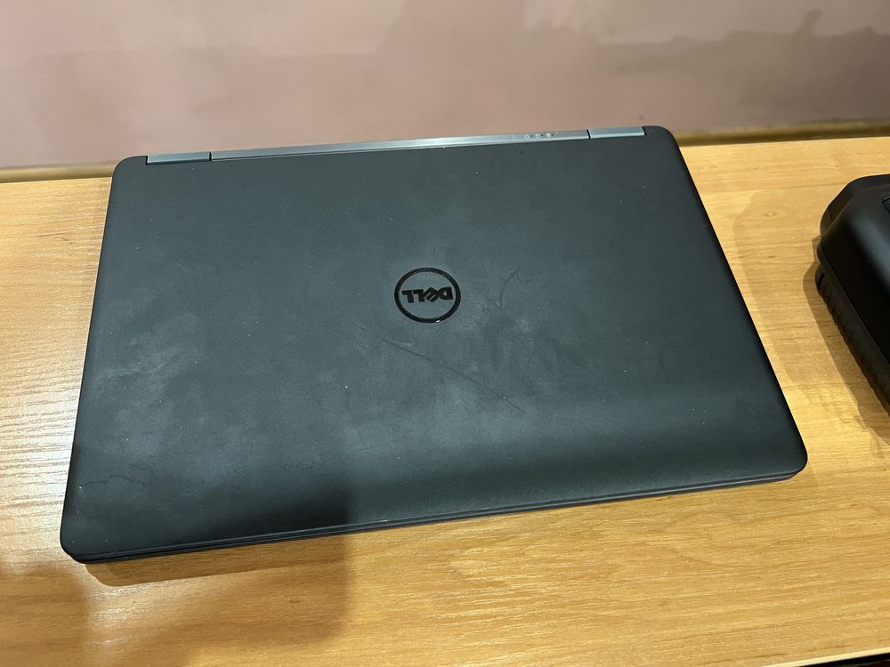 Dell latitude e7250 core i5-5300u 8gb/128gb 12,5’