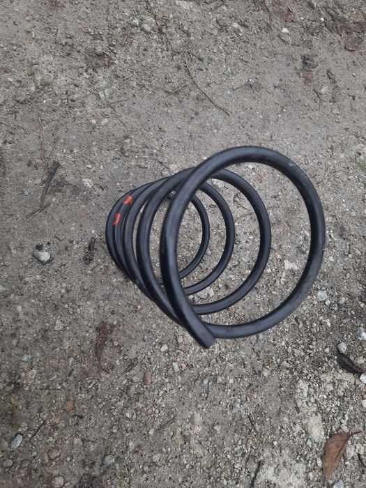 Пружина  w 203 передняя бу