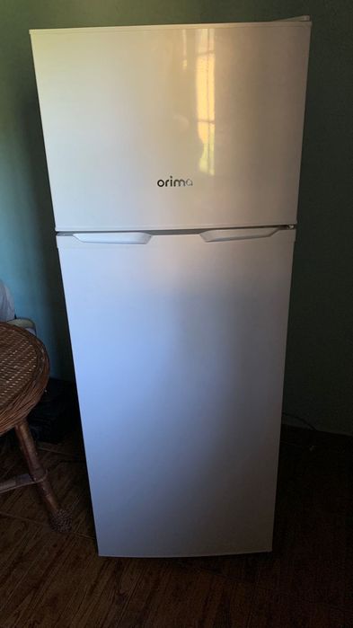 Frigorífico Orima: praticamente novo.