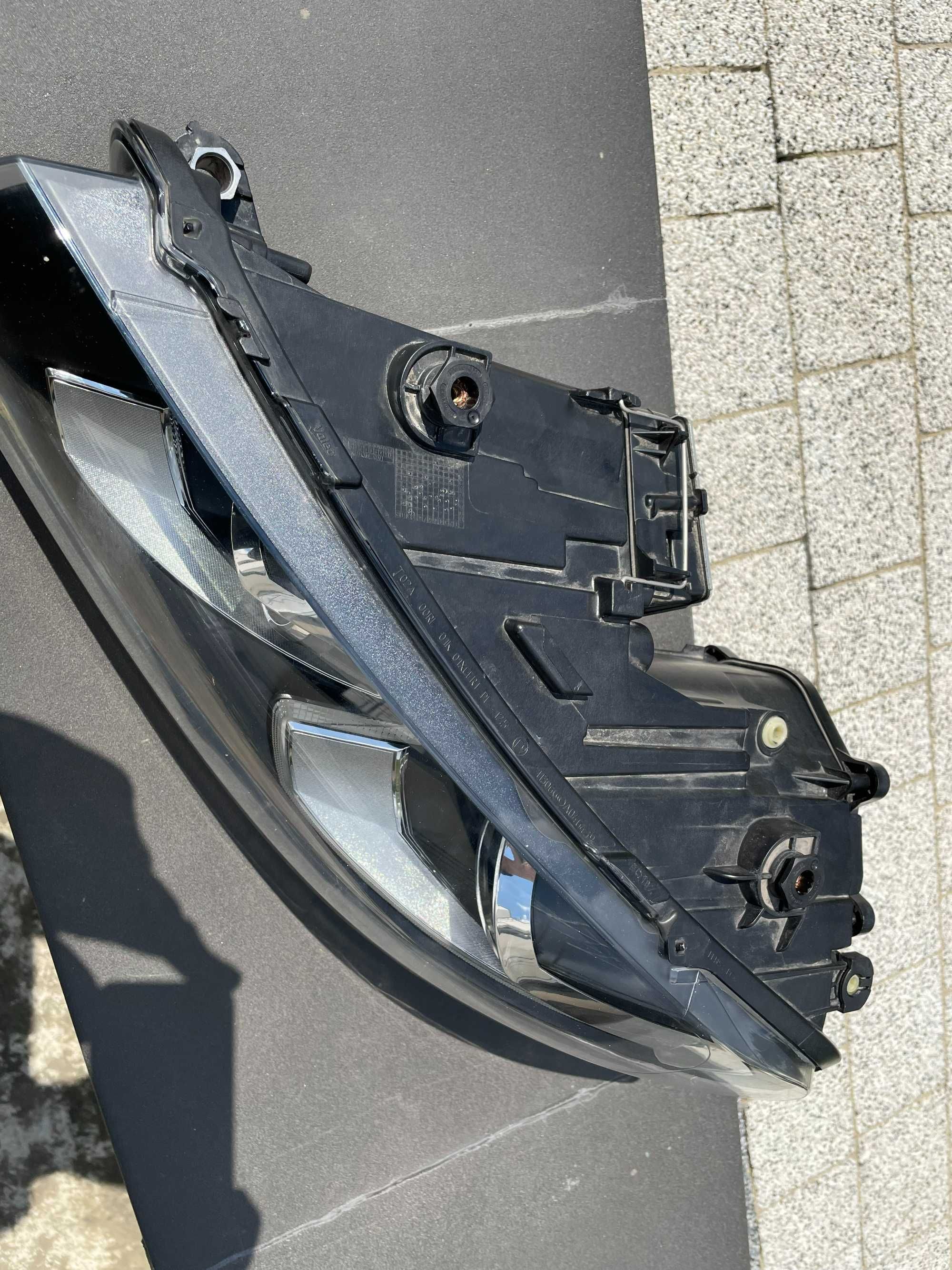 zderzak scirocco przedni 6 pdc  xennon reflektor xenon lift 2014