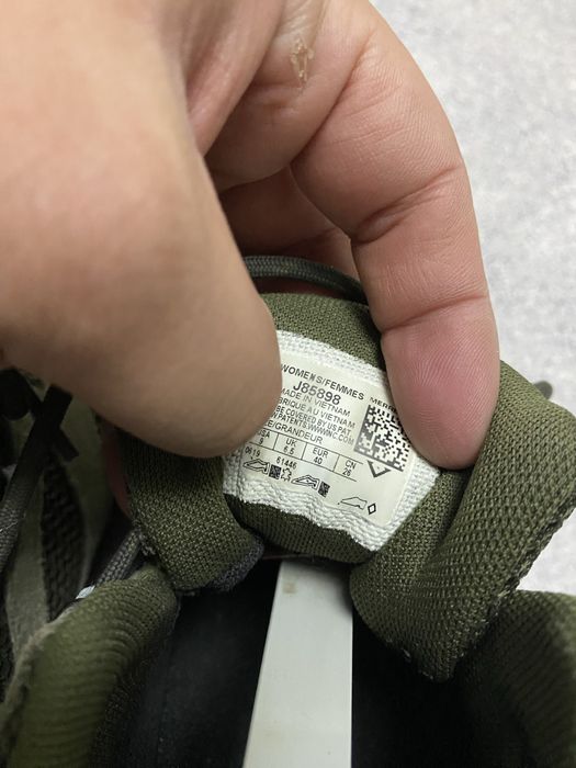 Жіночі трекінгові ботінки Merrell Gore-Tex Lowa