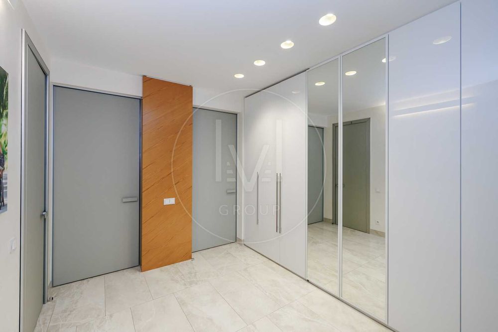 Перша здача вул Грушевського 9А Печерськ 3 спальні