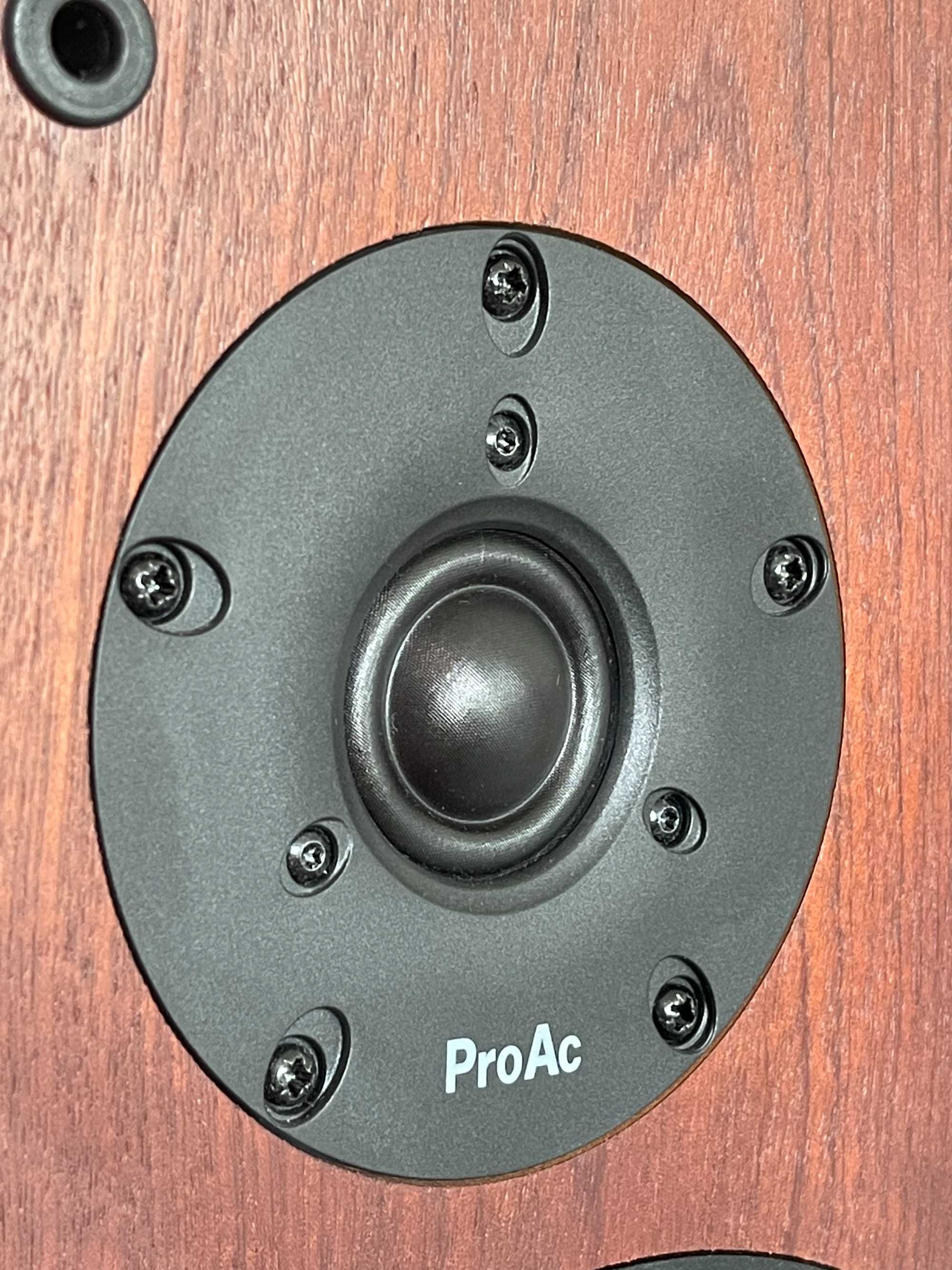 Colunas ProAc Studio 140