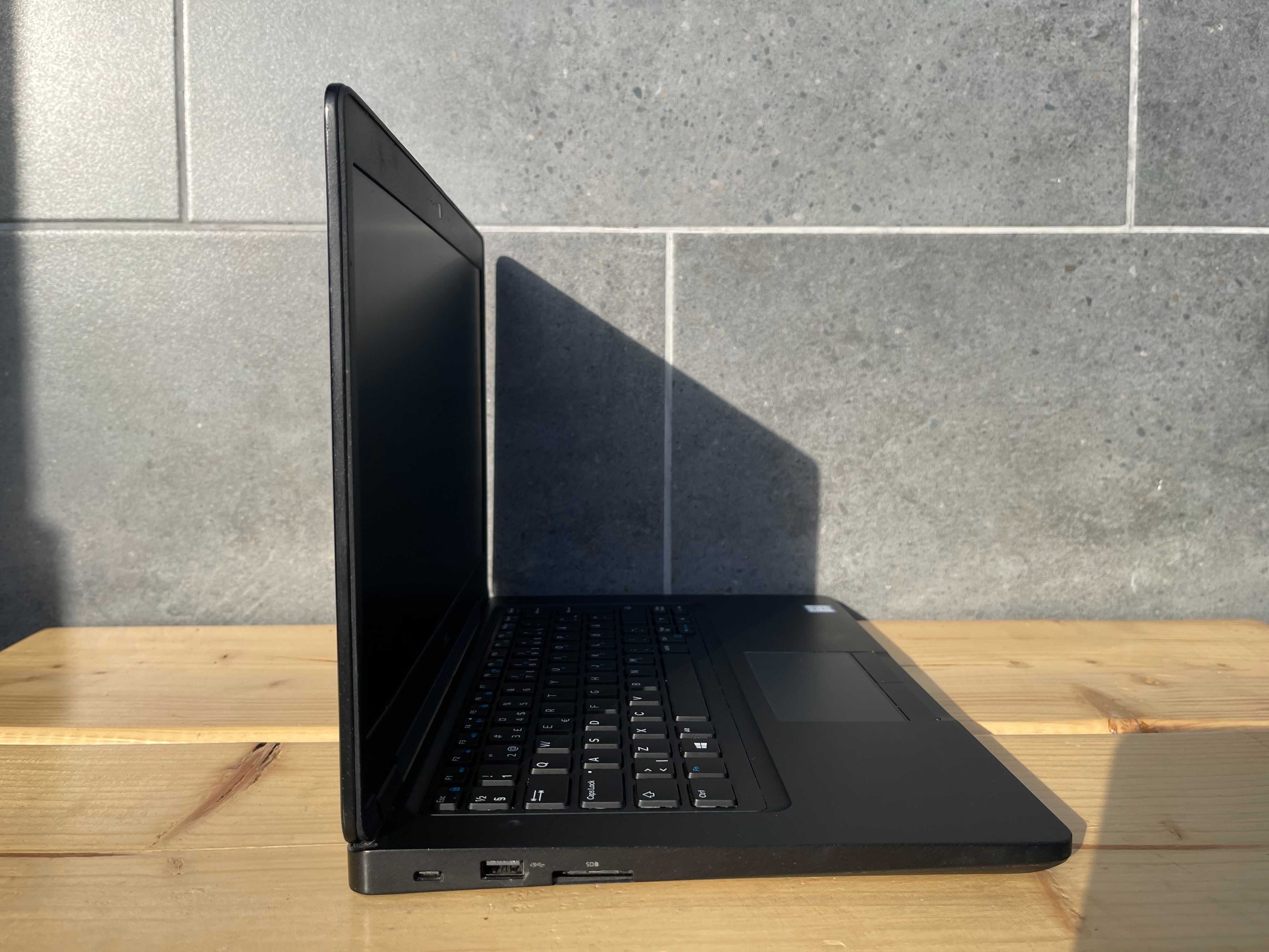 Ноутбук Dell Latitude 5490/i3-8130U/8Gb/256Gb/14"/Full HD/IPS/Гарантія