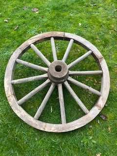 Drewniane koło od wozu
