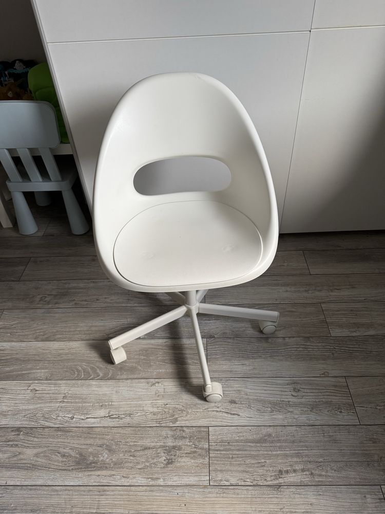Krzeslo obrotowe LOBERGET / MALSKÄR ikea