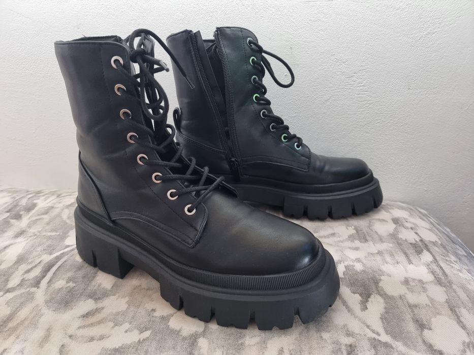 Botas Lefties tamanho 40