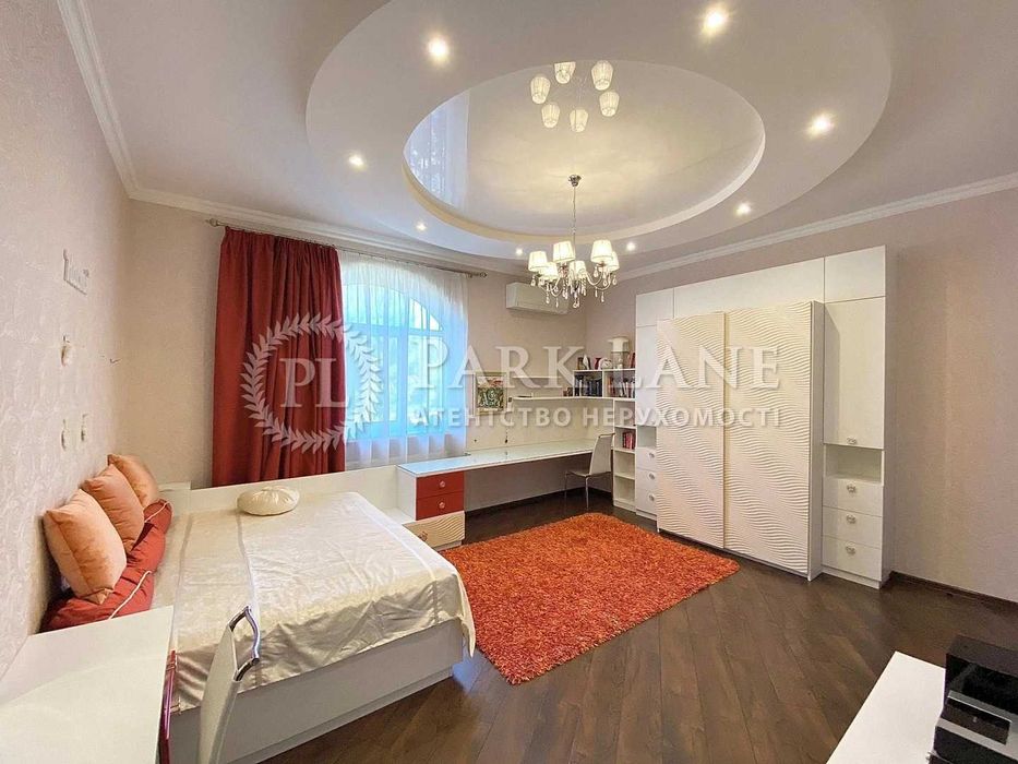 Оренда будинку з басейном. Козин. 4 спальні. 13 соток землі.