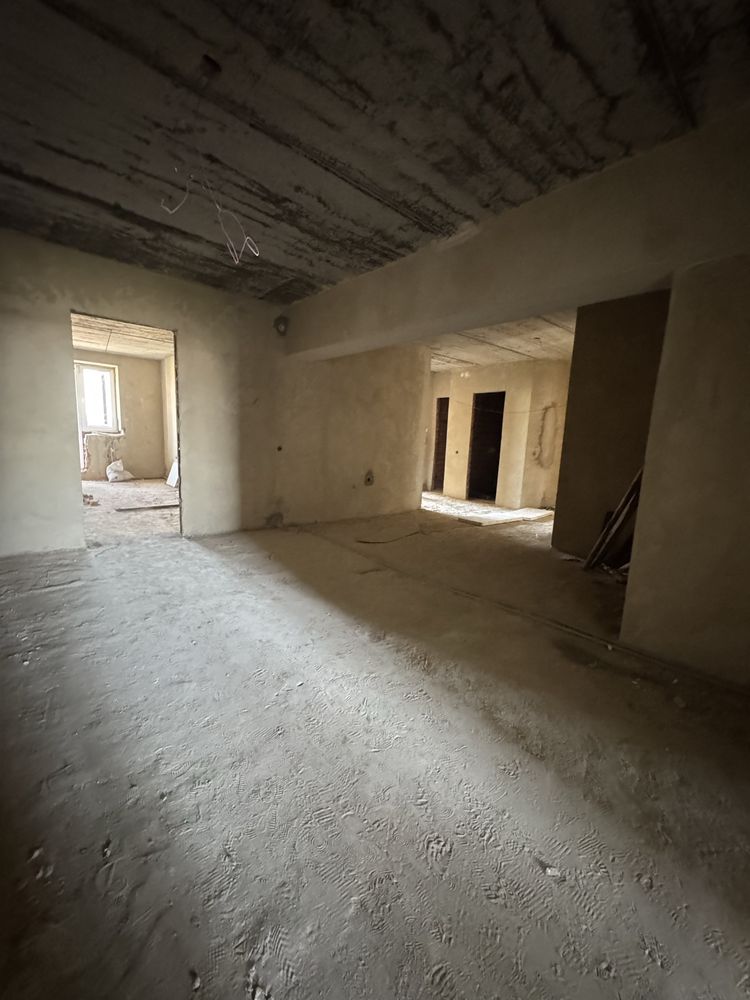 Продам 3 к квартиру в новій будові