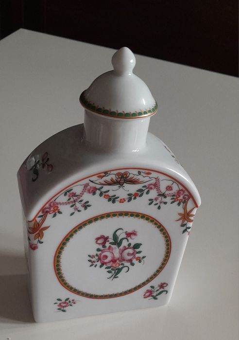 Pote para chá em porcelana réplica séc.XVIII