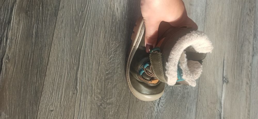 Ciepłe buty zimowe 25