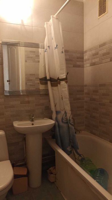 Продам 1 к квартиру 36 кв м Первый дом от метро "Салтiвська"