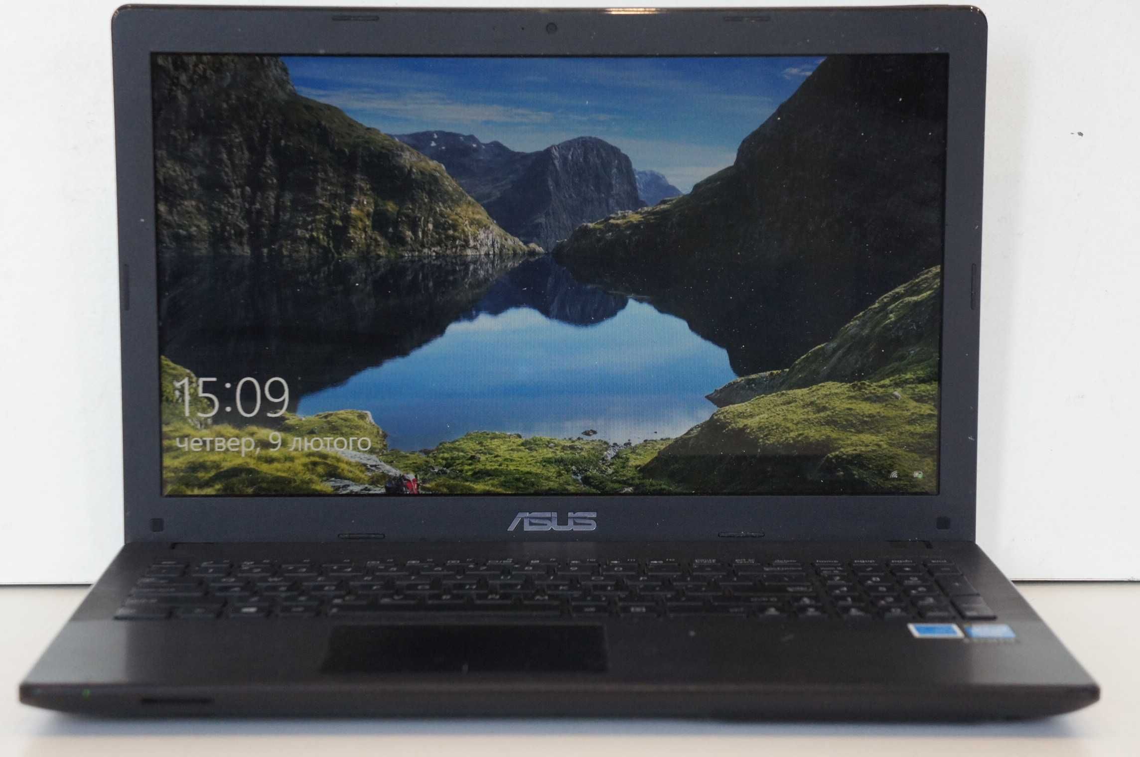 ASUS X551 1007U 4GB 128GB SSD 15,6"1366x768 Win10