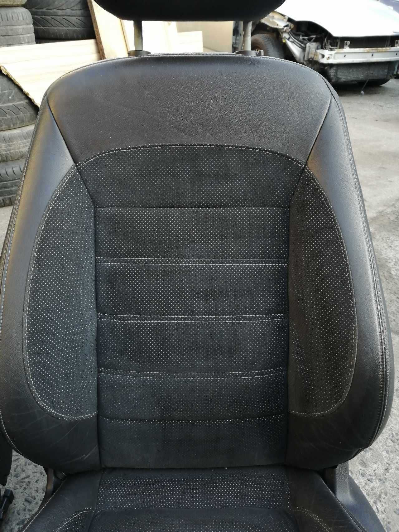 Fotel lewy kierowcy Ford Mondeo Mk4 Titanium alcantara / skóra grzany