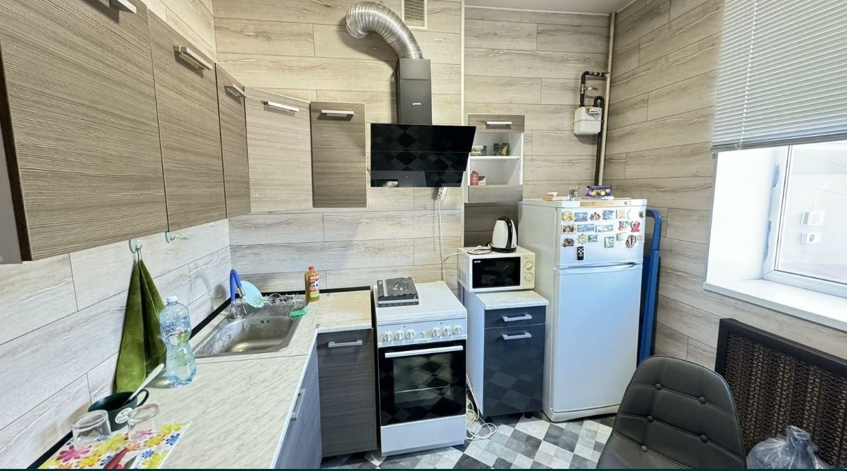 Продам 1 комнатную квартиру в районе пр. Мазепы