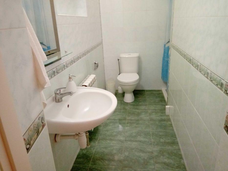 #478  Аренда Дома Посуточно 4 спальни  Бассейн Баня BBQ Бильярд Озеро