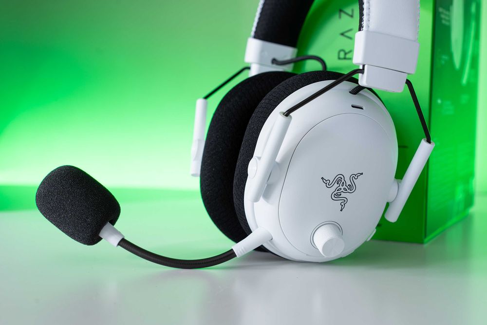 Razer BlackShark V3 Pro białe, bezprzewodowe słuchawki gamingowe