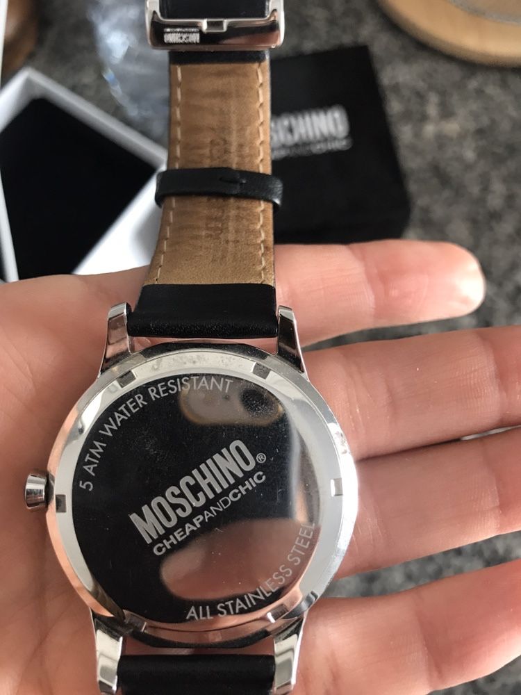 Relógio Moschino