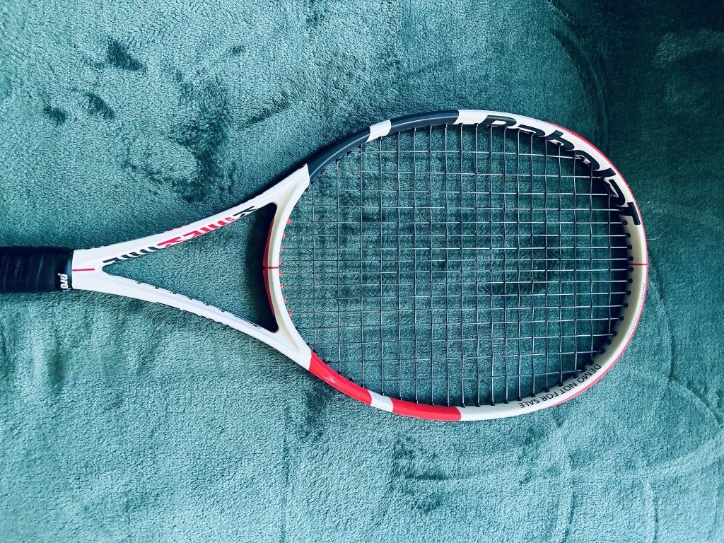 Babolat Pure Strike 100