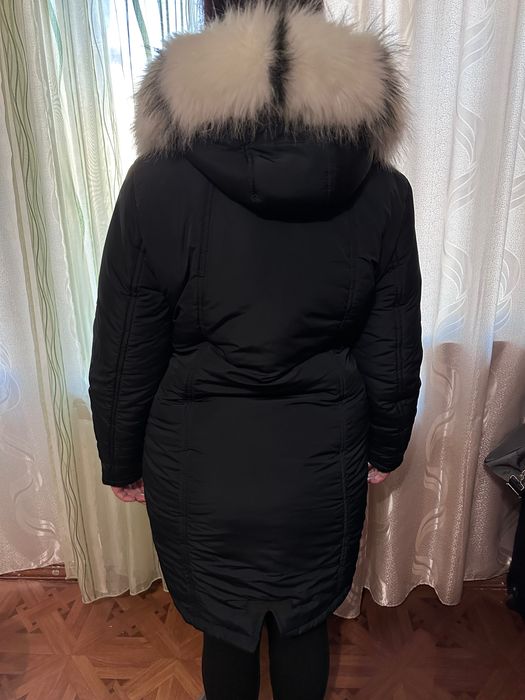 Зимовий теплий  пуховик розмір 48