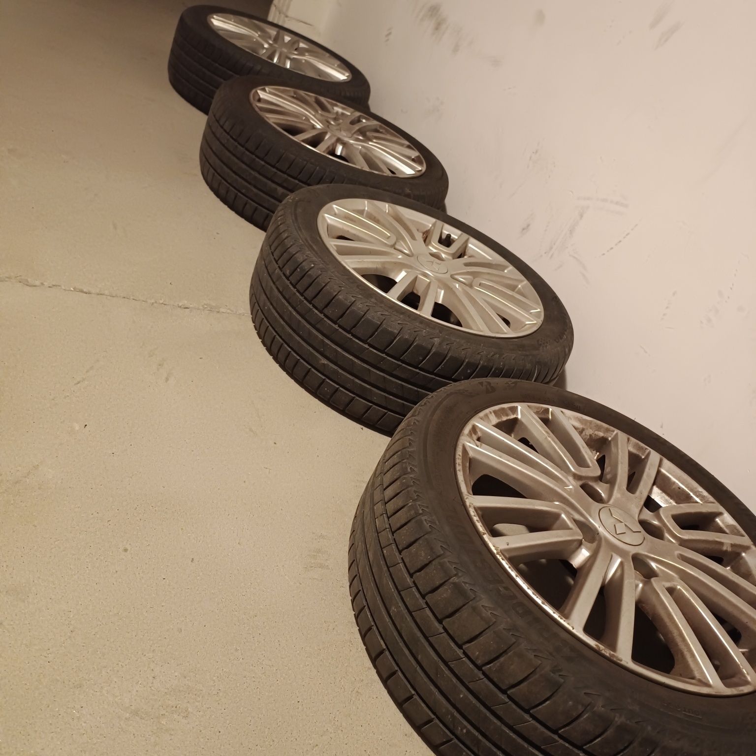 Felgi do Mitsubishi Colt VI z oponami Bridgestone Turanza 005